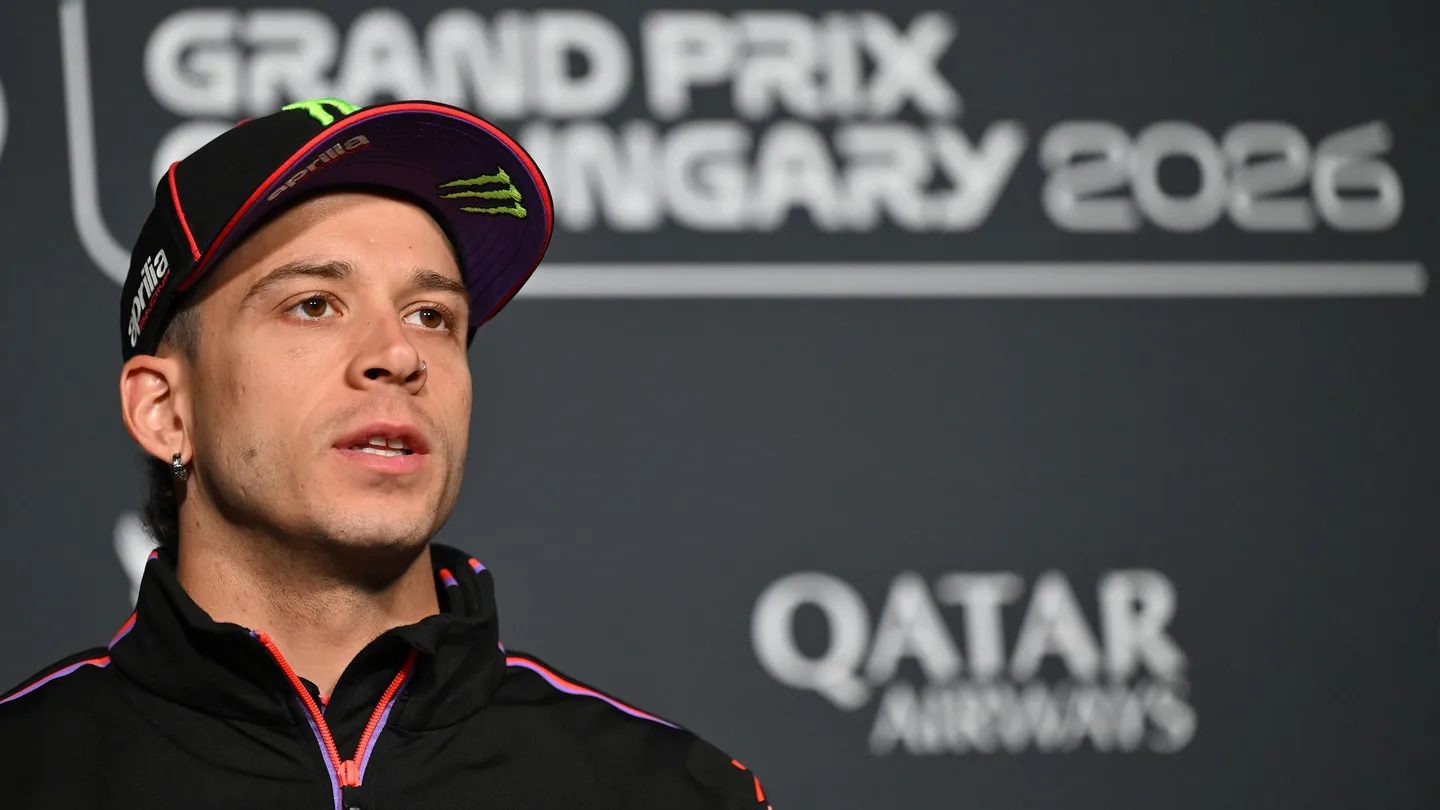 Marco Bezzecchi mendapat skorsing setelah insiden dengan marshal di Sprint Race MotoGP Ceko 2026 Brno