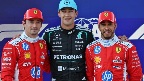 George Russell bersama Charles Leclerc dan Lewis Hamilton setelah kualifikasi F1 GP Austria 2026