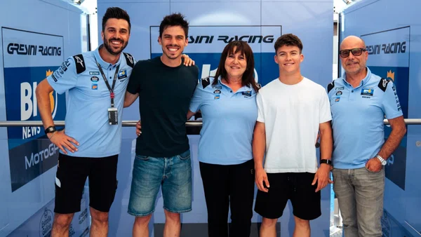 Joan Mir dan Dani Holgado bersama tim Gresini Racing untuk MotoGP 2027