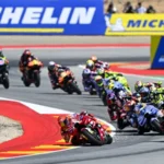 Marc Marquez memimpin rombongan pembalap pada balapan MotoGP Aragon 2026.