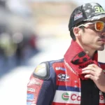 Joan Mir mengenakan seragam balap Honda HRC pada MotoGP 2026