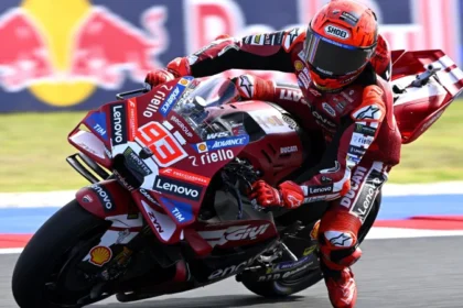 Marc Marquez mengendarai Ducati saat memenangkan Sprint MotoGP Misano 2026