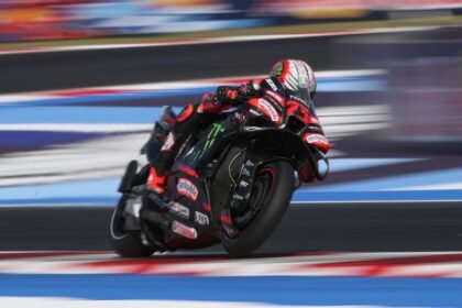 Marco Bezzecchi mengendarai Aprilia RS-GP pada Practice MotoGP Misano 2026