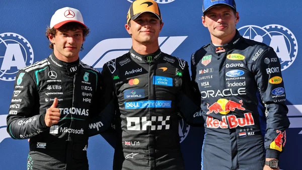 Lando Norris bersama Kimi Antonelli dan Max Verstappen setelah kualifikasi F1 GP Spanyol 2026 di Madring